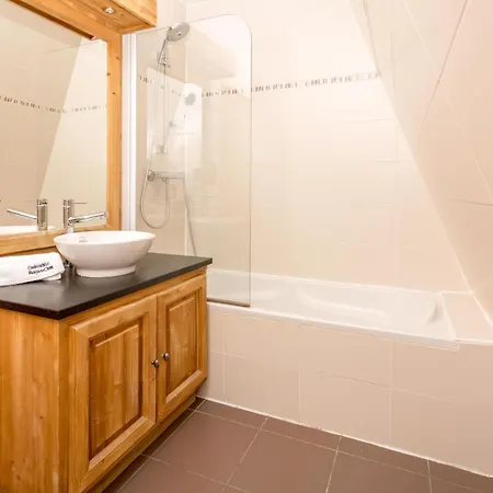 In Centre-ville By Interhome Apartament